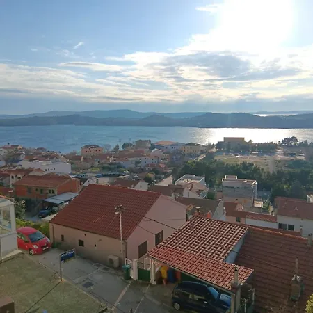 Lägenhet With Parking Space - 24537